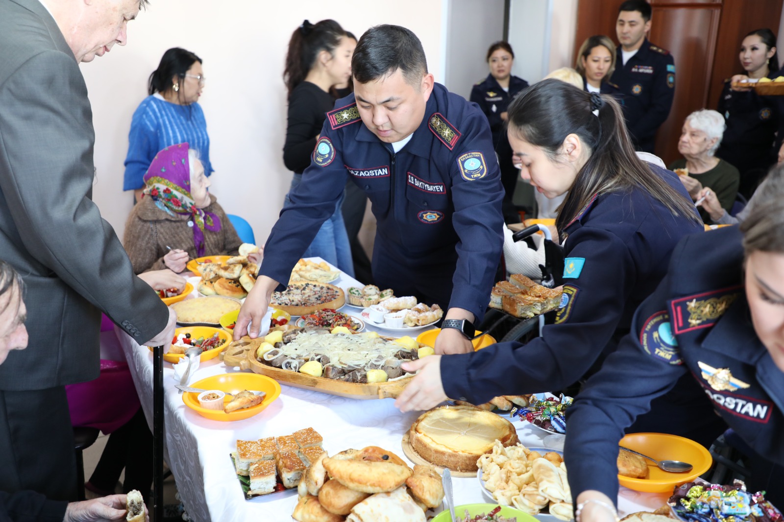 Жылқыларды сорып жатқан порно видеолар